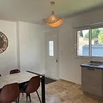 Petite Maison Individuelle Proche 度假居 *