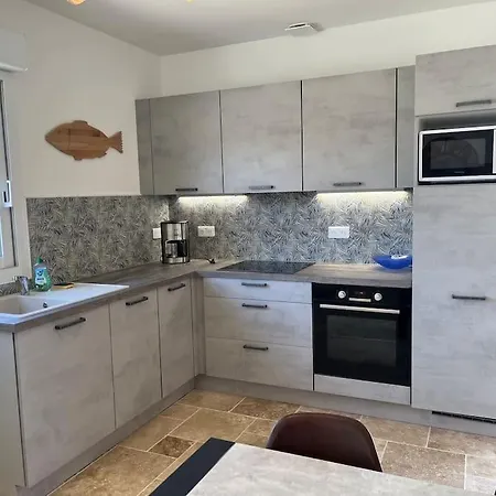 Petite Maison Individuelle Proche *
